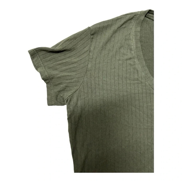 Hunter Green Large Women’s Columbia Sportswear T Shirt - Picture 2 of 13